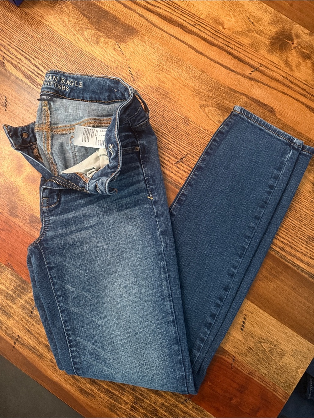 American Eagle Outfitters Women’s Skinny Jeans - Medium Blue Wash